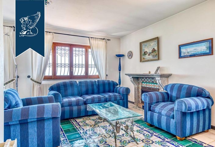 Image No.20-8 Bed Villa for sale