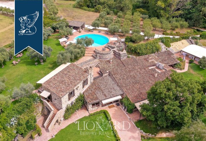 Image No.2-18 Bed Villa for sale