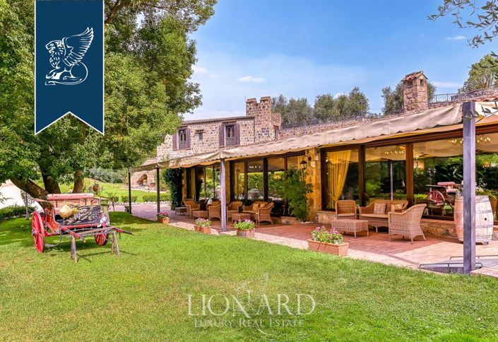 Image No.4-18 Bed Villa for sale