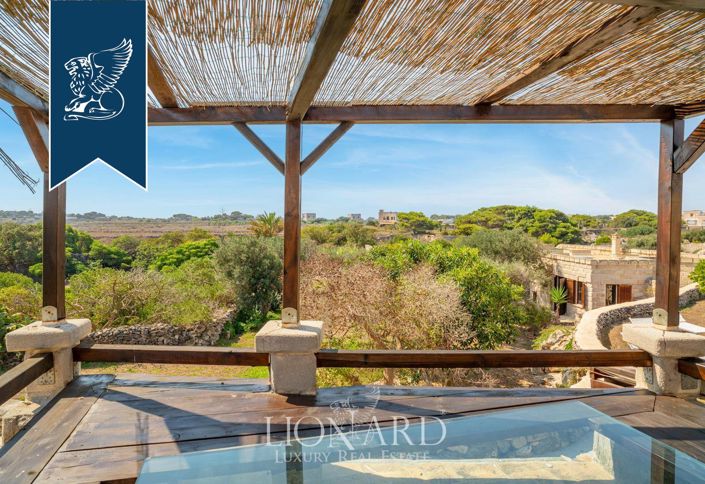 Image No.10-5 Bed Villa for sale