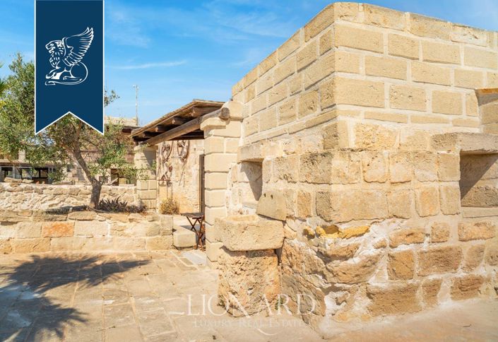 Image No.18-5 Bed Villa for sale