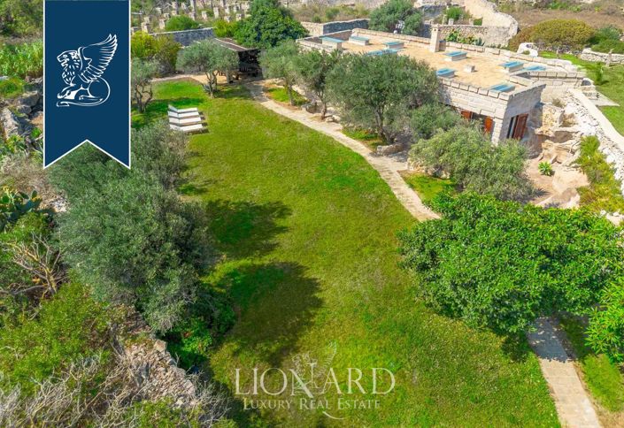 Image No.3-5 Bed Villa for sale