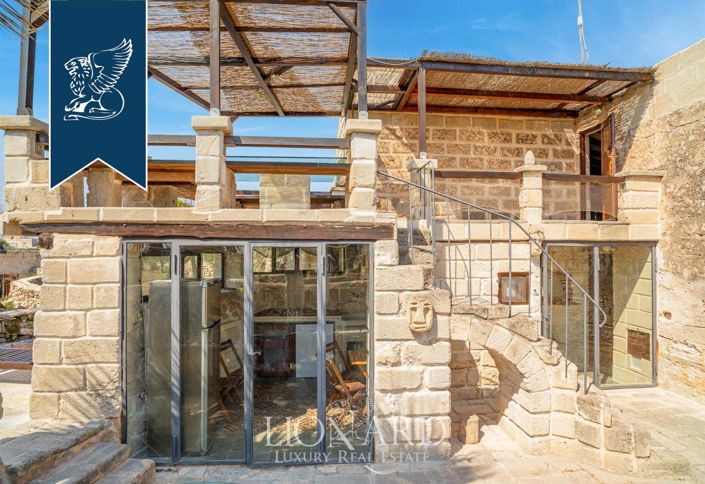 Image No.9-5 Bed Villa for sale