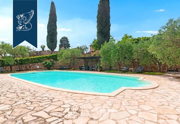 Image No.4-11 Bed Farmhouse for sale