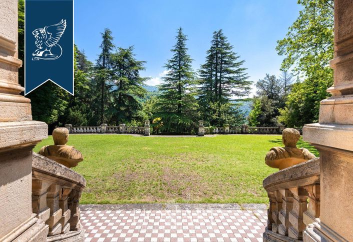 Image No.13-10 Bed Villa for sale