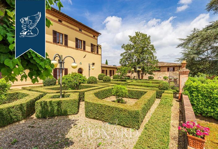 Image No.13-27 Bed Hotel for sale