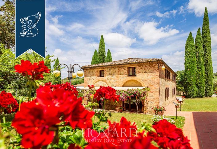 Image No.23-27 Bed Hotel for sale