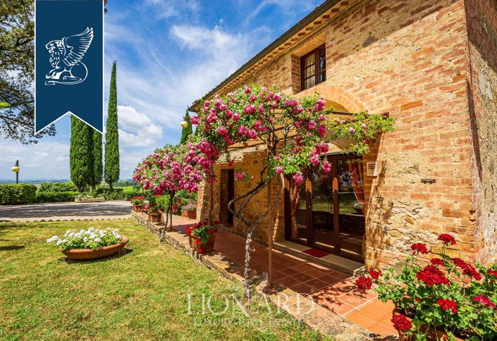 Image No.24-27 Bed Hotel for sale