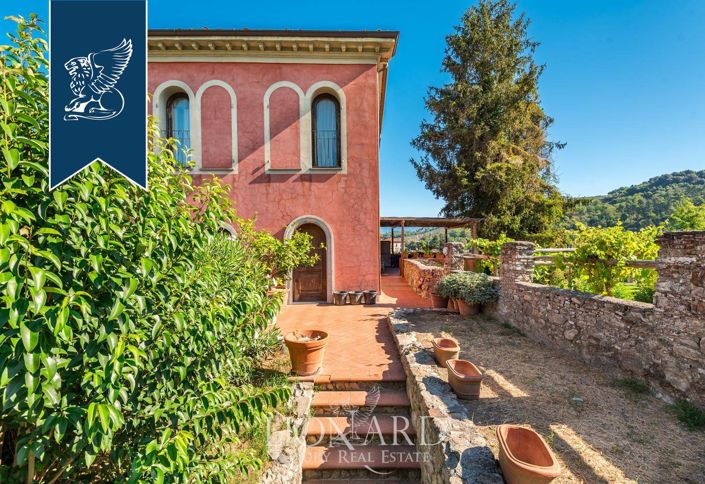 Image No.10-5 Bed Villa for sale