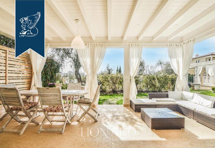 Image No.20-7 Bed Villa for sale