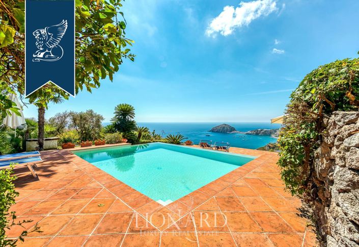 Image No.12-4 Bed Villa for sale