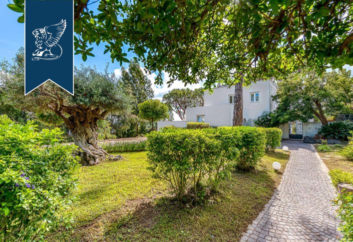 Image No.25-4 Bed Villa for sale