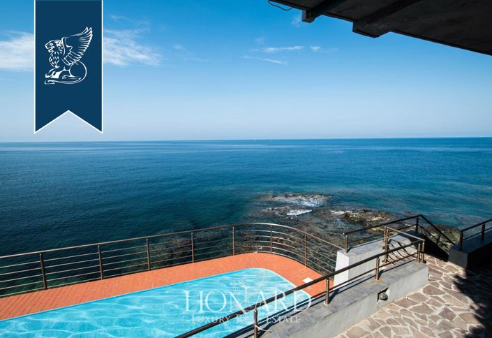 Image No.14-5 Bed Villa for sale