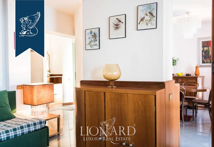 Image No.35-5 Bed Villa for sale