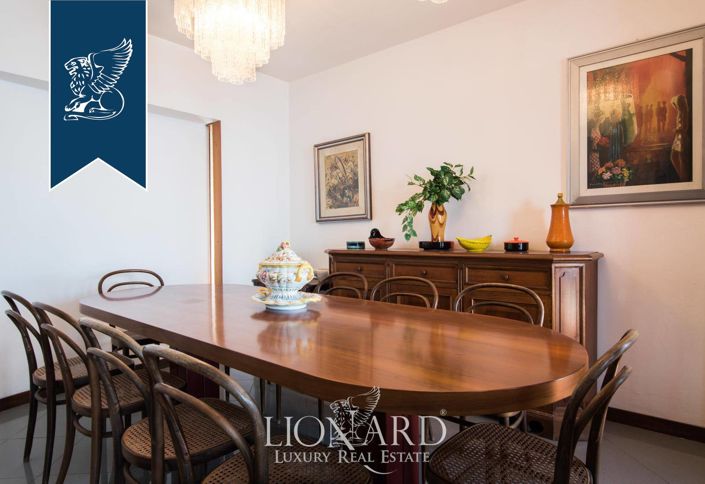 Image No.38-5 Bed Villa for sale