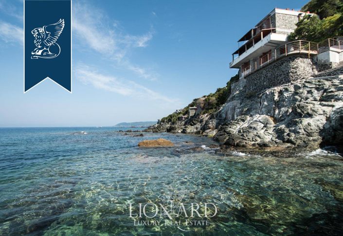 Image No.7-5 Bed Villa for sale