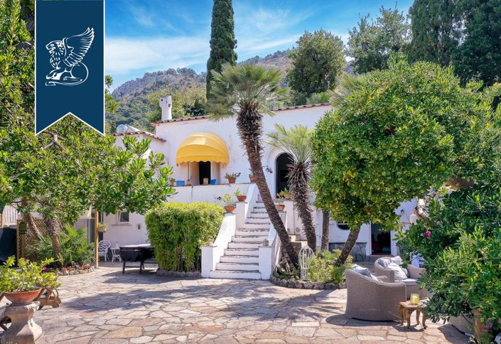 Image No.11-4 Bed Villa for sale