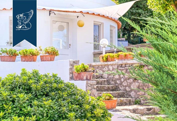 Image No.12-4 Bed Villa for sale