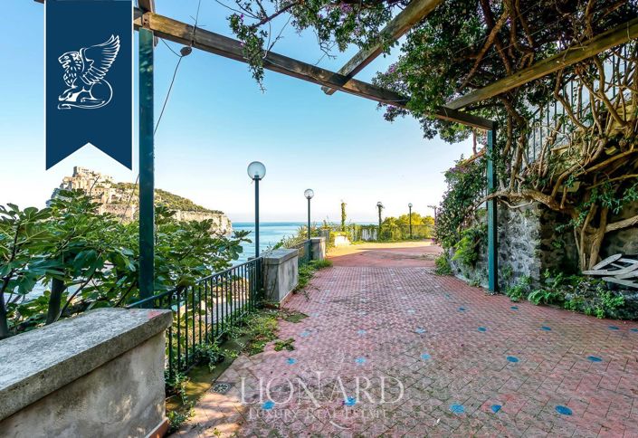 Image No.13-4 Bed Villa for sale