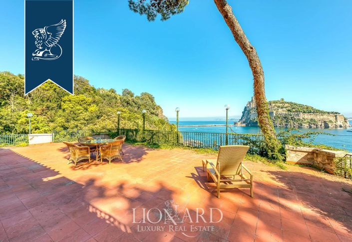 Image No.3-4 Bed Villa for sale