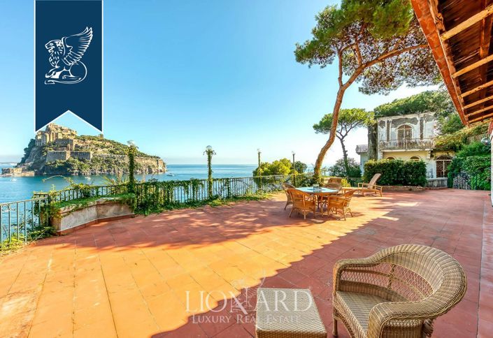 Image No.6-4 Bed Villa for sale