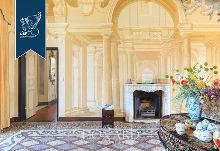 Image No.21-10 Bed Villa for sale