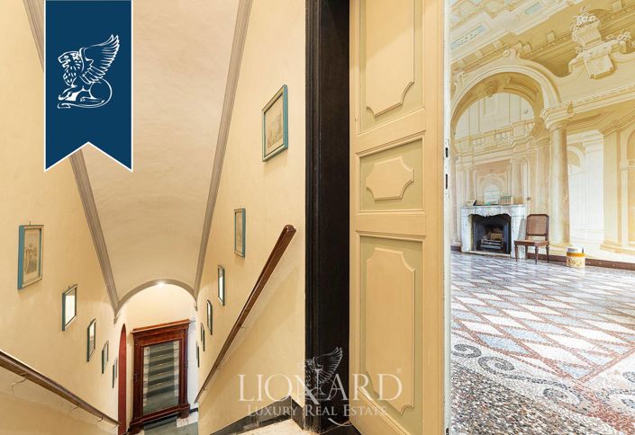 Image No.23-10 Bed Villa for sale