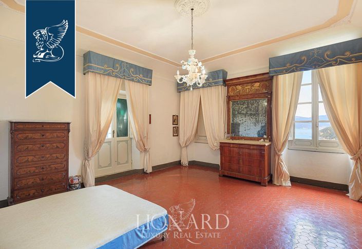 Image No.42-10 Bed Villa for sale