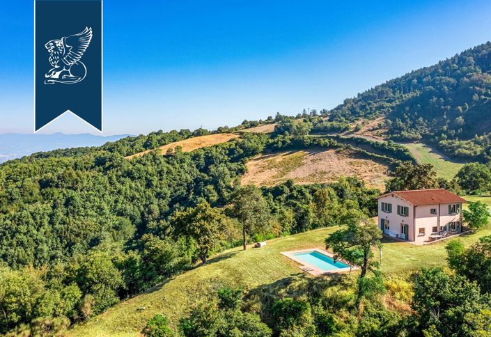 Image No.2-4 Bed Country House for sale