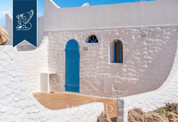 Image No.17-54 Bed Villa for sale