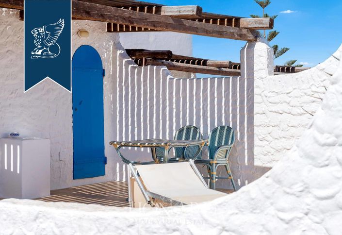 Image No.19-54 Bed Villa for sale