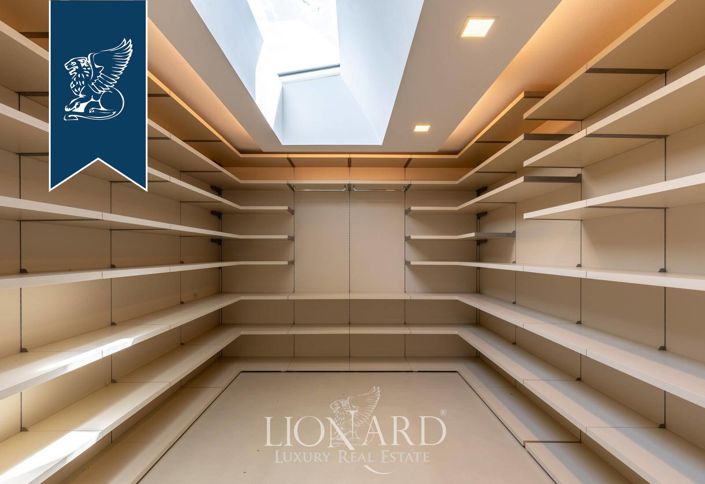 Image No.20-5 Bed Villa for sale