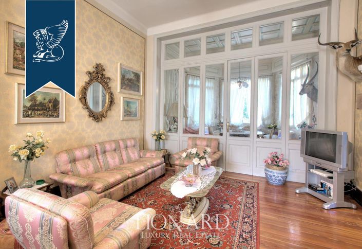 Image No.9-6 Bed Villa for sale