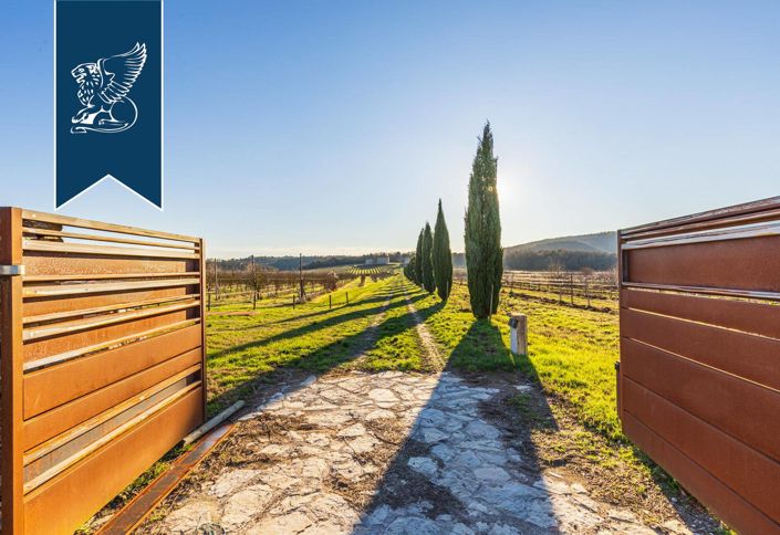 Image No.11-16 Bed Country House for sale