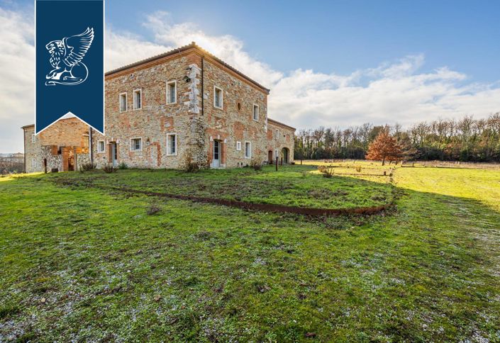 Image No.17-16 Bed Country House for sale