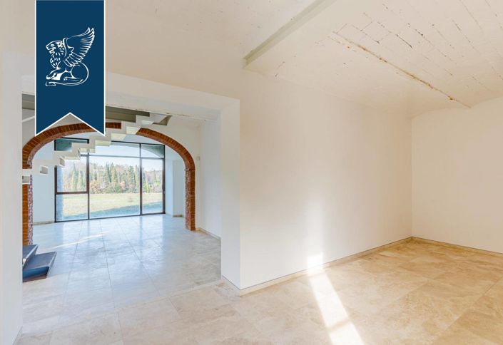 Image No.49-16 Bed Country House for sale