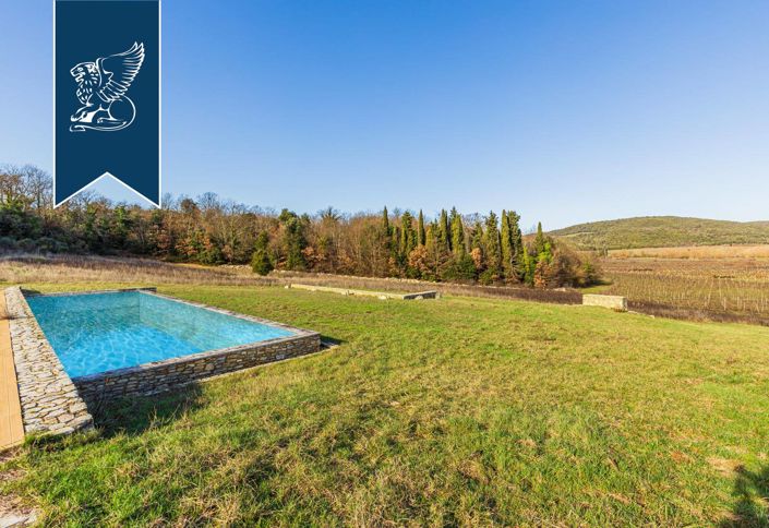 Image No.7-16 Bed Country House for sale