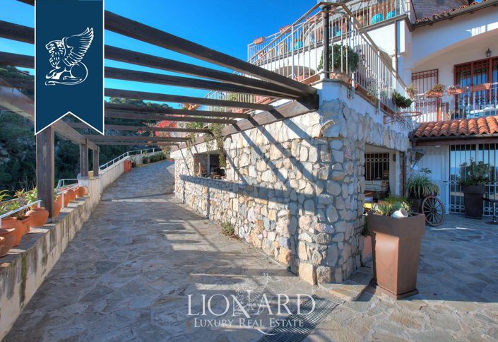 Image No.23-4 Bed Villa for sale