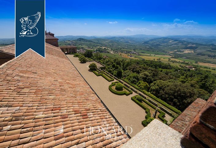 Image No.38-55 Bed Property for sale