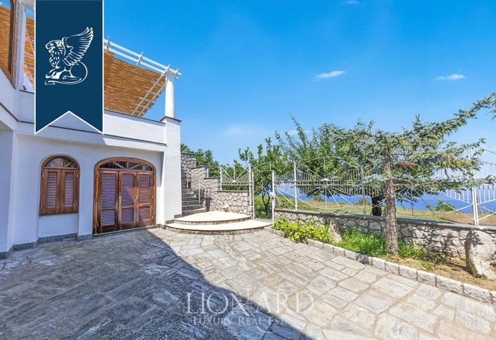 Image No.3-5 Bed Villa for sale