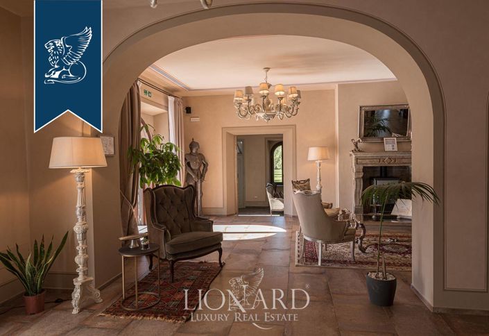 Image No.12-19 Bed Hotel for sale