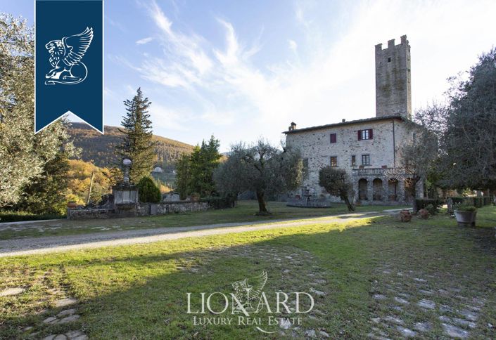 Image No.24-7 Bed Property for sale