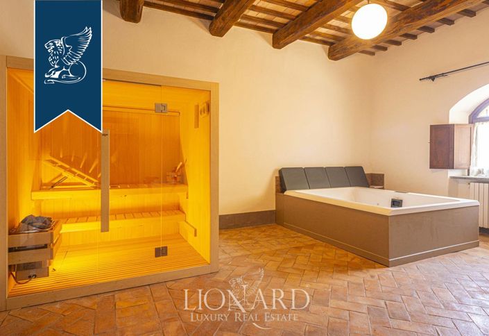 Image No.16-18 Bed Farmhouse for sale