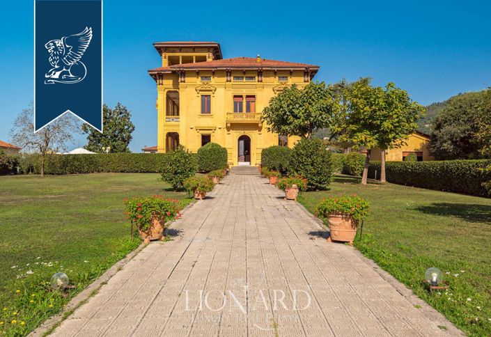 Image No.12-12 Bed Hotel for sale