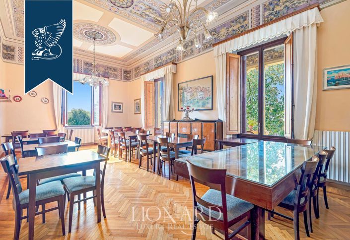 Image No.19-12 Bed Hotel for sale