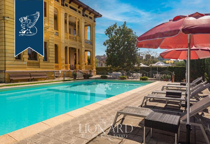 Image No.8-12 Bed Hotel for sale