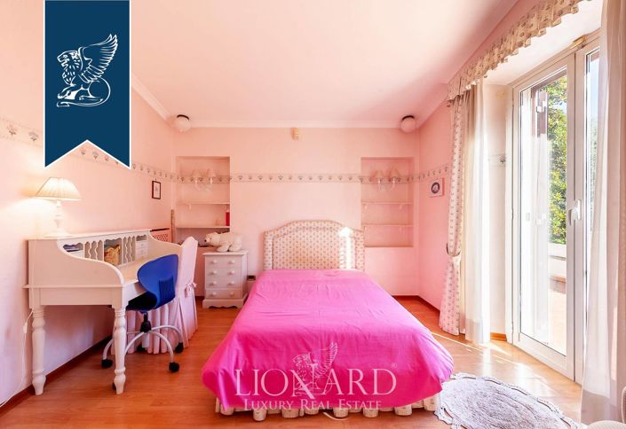 Image No.20-5 Bed Villa for sale