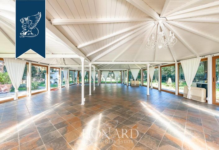 Image No.6-5 Bed Villa for sale