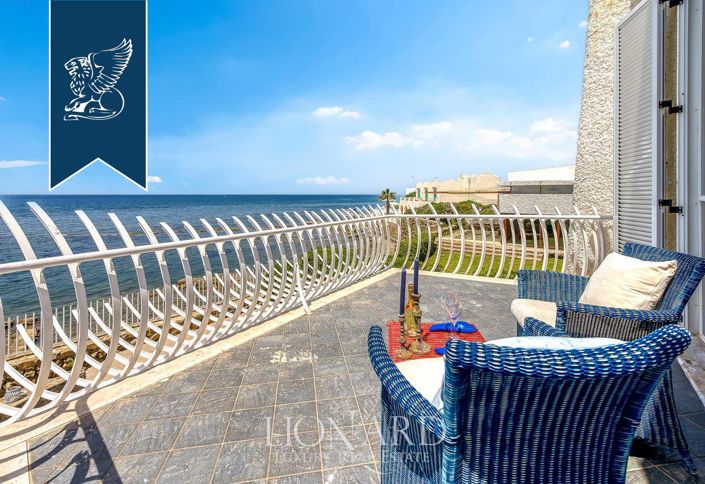 Image No.15-9 Bed Villa for sale