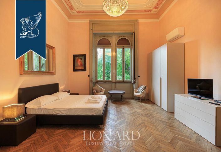 Image No.33-7 Bed Villa for sale